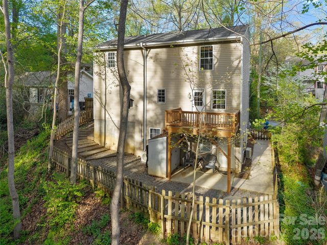 13 Castle Street, Asheville, NC 28803