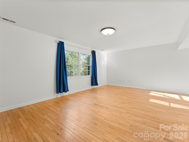 13 Castle Street, Asheville, NC 28803