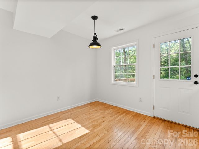 13 Castle Street, Asheville, NC 28803