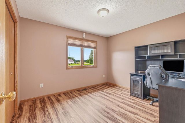 13653 307th Avenue NW, Princeton, MN 55371