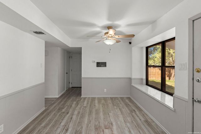 8719 TIMBERWICK ST, San Antonio, TX 78250