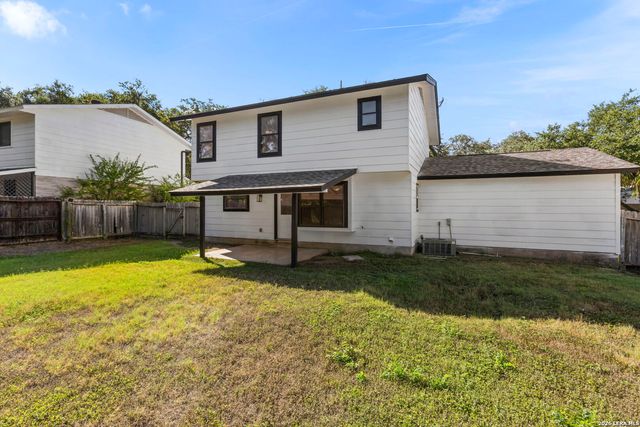 8719 TIMBERWICK ST, San Antonio, TX 78250