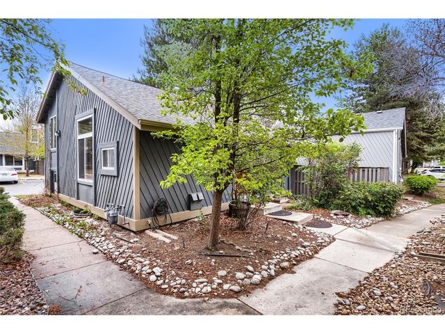 10223 E Peakview Ave, Englewood, CO 80111