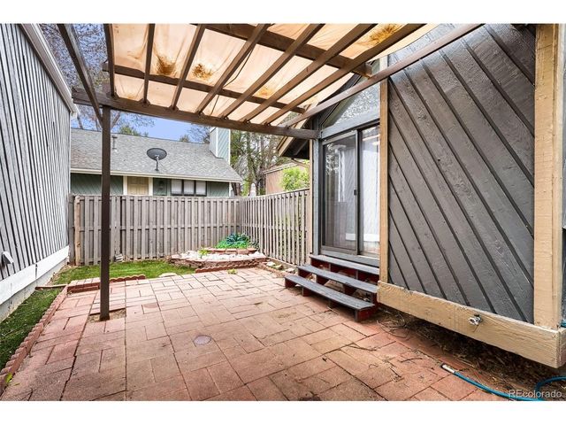 10223 E Peakview Ave, Englewood, CO 80111