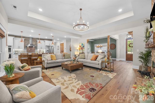 662 Sandbar Point, Lake Wylie, SC 29710