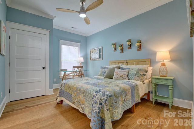 662 Sandbar Point, Lake Wylie, SC 29710