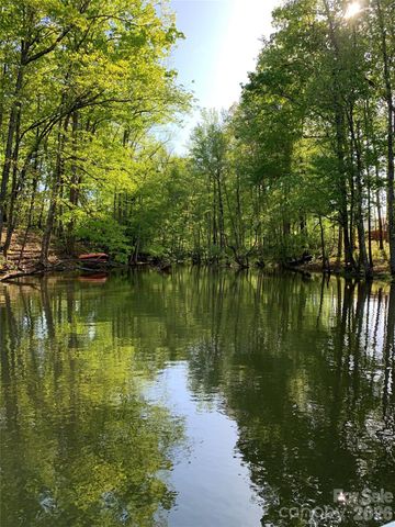 662 Sandbar Point, Lake Wylie, SC 29710