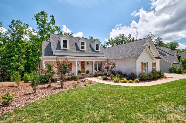 662 Sandbar Point, Lake Wylie, SC 29710