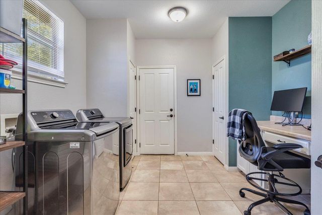 11 Rhapsody LN, Wimberley, TX 78676