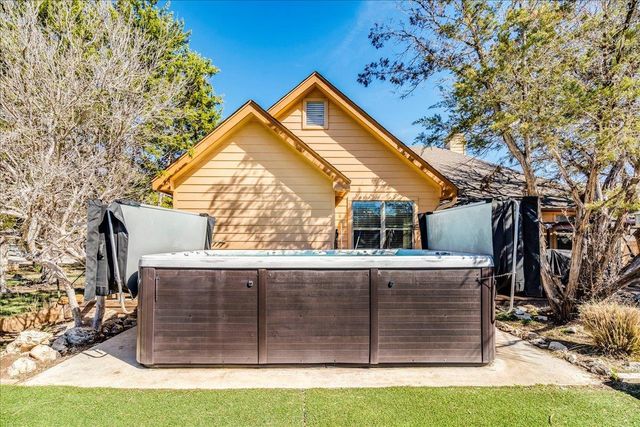 11 Rhapsody LN, Wimberley, TX 78676