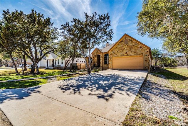 11 Rhapsody LN, Wimberley, TX 78676