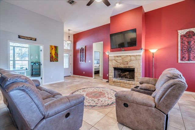11 Rhapsody LN, Wimberley, TX 78676