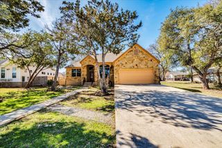 11 Rhapsody LN, Wimberley, TX 78676