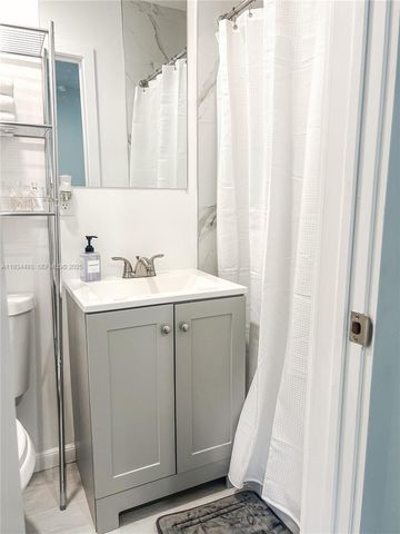 4139 NW 23rd Ave 2, Miami, FL 33142