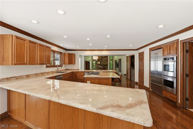 5360 Som Center Road, Solon, OH 44139