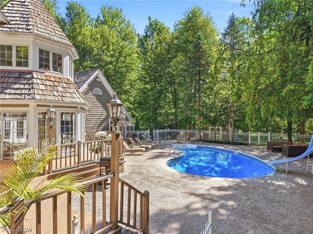 5360 Som Center Road, Solon, OH 44139
