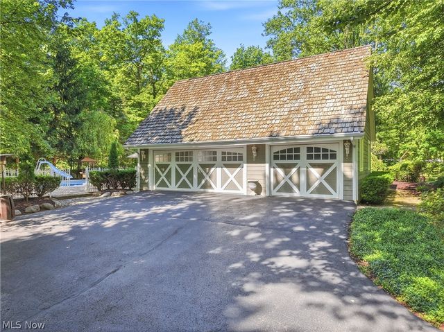 5360 Som Center Road, Solon, OH 44139