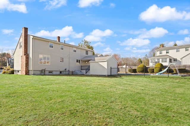 102 Chisholm Rd, Stoughton, MA 02072