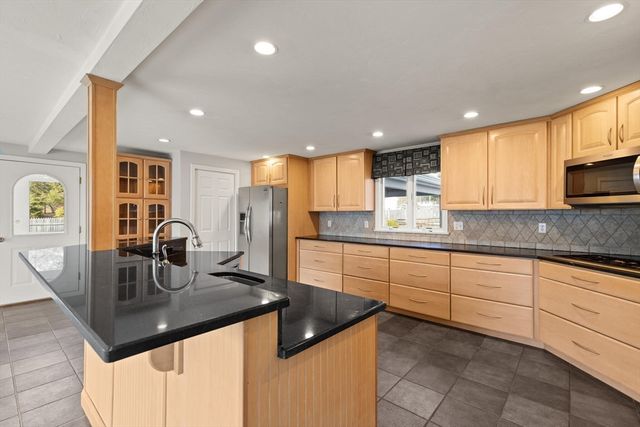 102 Chisholm Rd, Stoughton, MA 02072