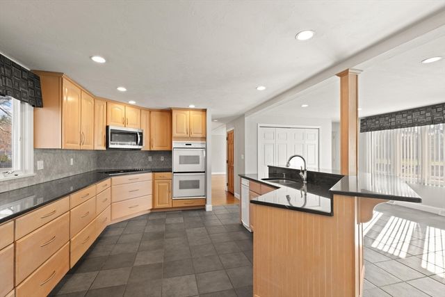 102 Chisholm Rd, Stoughton, MA 02072