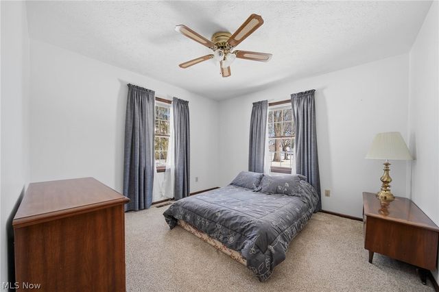 687 Lockwood Road, Barberton, OH 44203