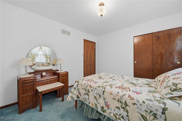 687 Lockwood Road, Barberton, OH 44203