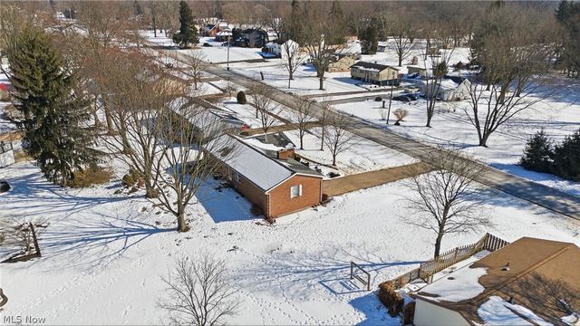 687 Lockwood Road, Barberton, OH 44203