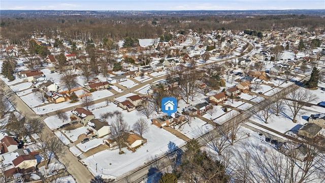 687 Lockwood Road, Barberton, OH 44203