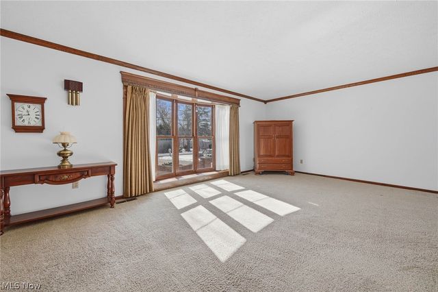 687 Lockwood Road, Barberton, OH 44203