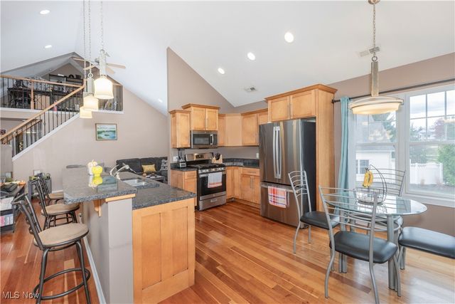 317 W Legend Court C, Highland Heights, OH 44143