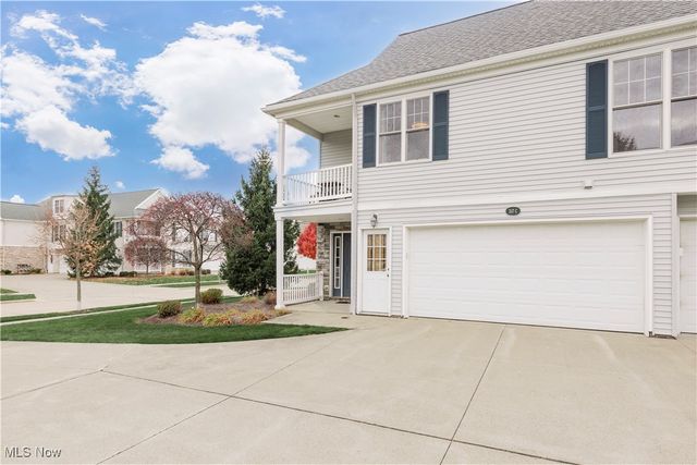 317 W Legend Court C, Highland Heights, OH 44143