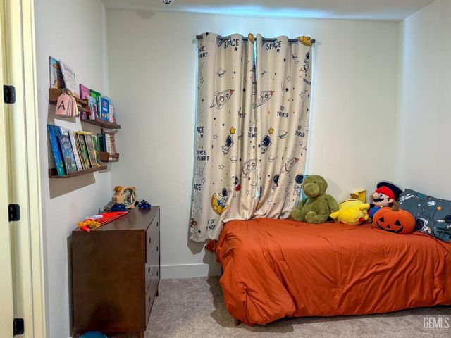 10213 Argi River Avenue, Bakersfield, CA 93311