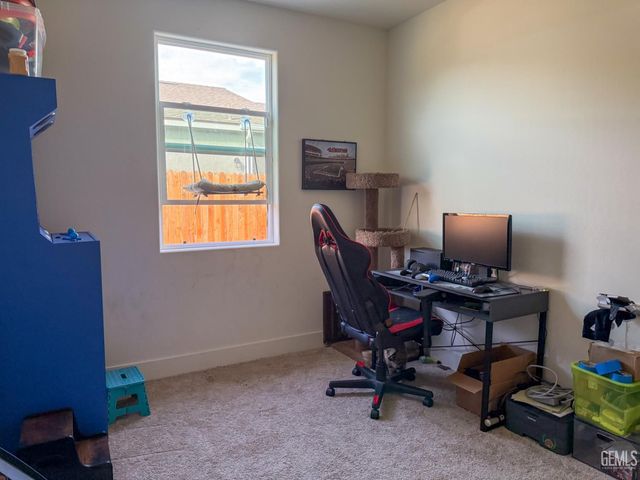 10213 Argi River Avenue, Bakersfield, CA 93311