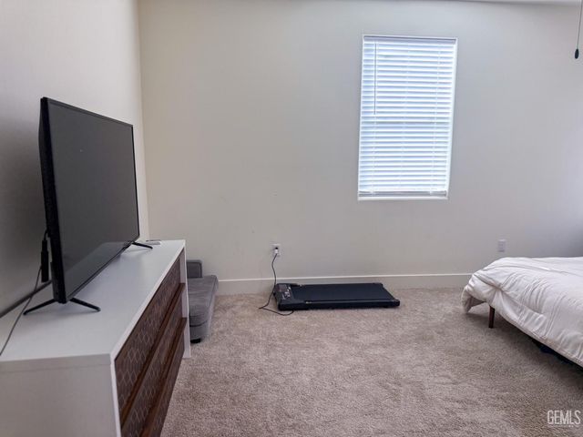 10213 Argi River Avenue, Bakersfield, CA 93311