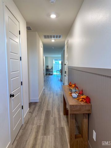 10213 Argi River Avenue, Bakersfield, CA 93311