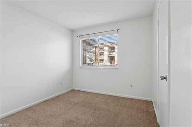 12619 Daybreak CIR, Newport News, VA 23602