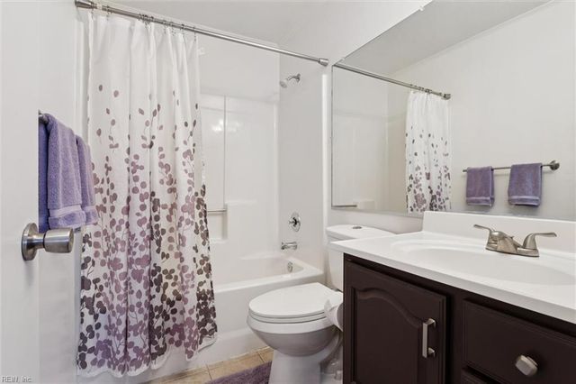 12619 Daybreak CIR, Newport News, VA 23602