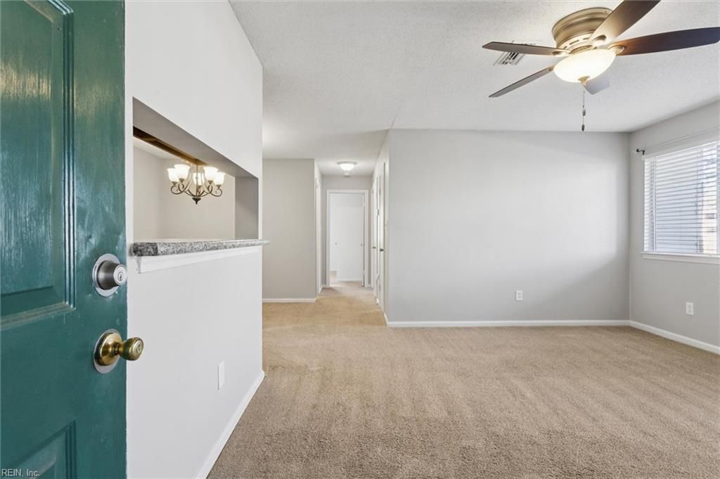 12619 Daybreak CIR, Newport News, VA 23602