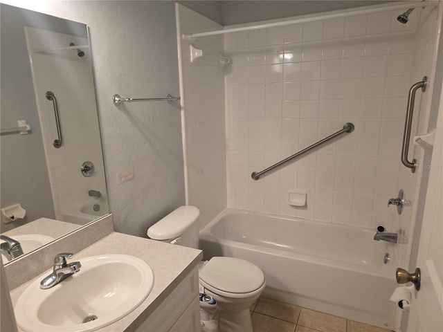 7976 NW 48TH WAY, Gainesville, FL 32653