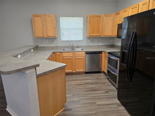 7976 NW 48TH WAY, Gainesville, FL 32653
