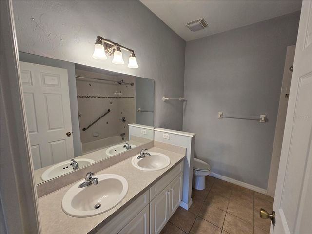 7976 NW 48TH WAY, Gainesville, FL 32653