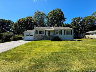 7 Dene Road, Newburgh, NY 12550