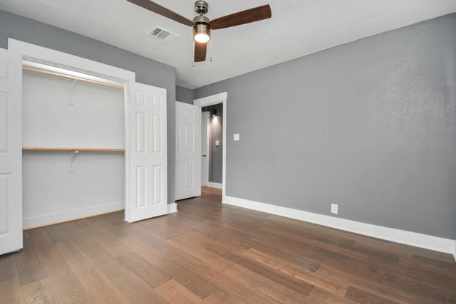 9429 Fairland Drive, Houston, TX 77051