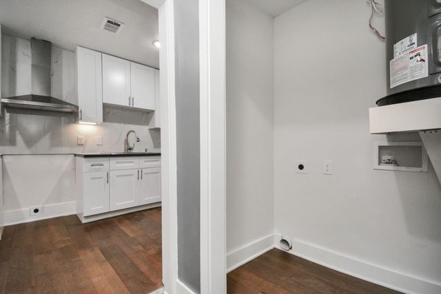 9429 Fairland Drive, Houston, TX 77051