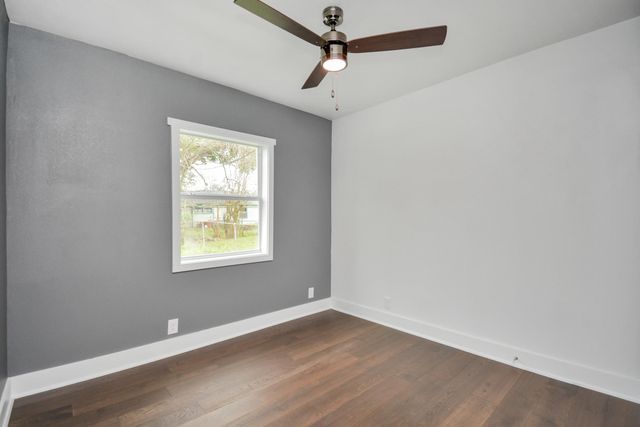 9429 Fairland Drive, Houston, TX 77051