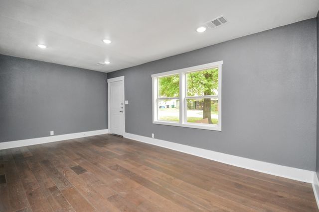 9429 Fairland Drive, Houston, TX 77051