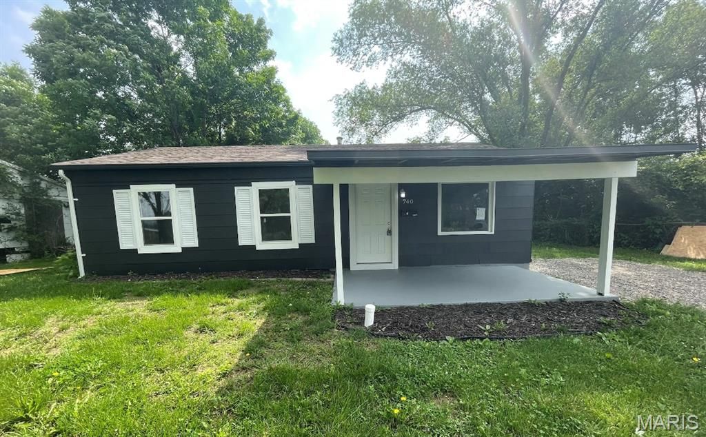 740 saint martin, Cahokia, IL 62206