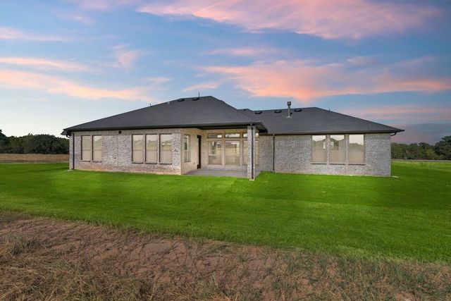 1099 Paradise Parkway, Poolville, TX 76487