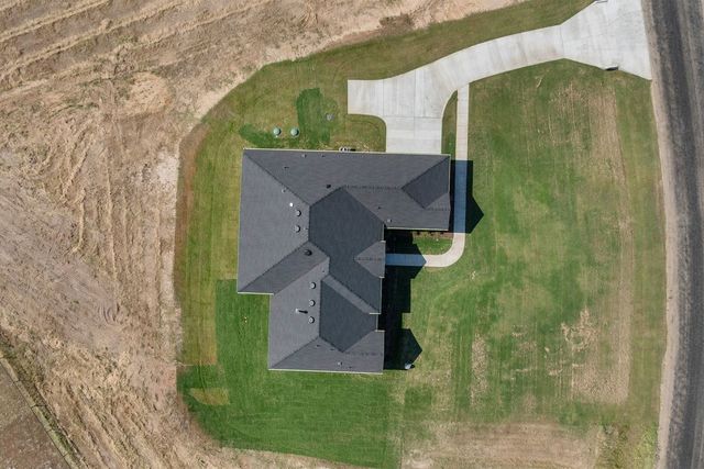 1099 Paradise Parkway, Poolville, TX 76487