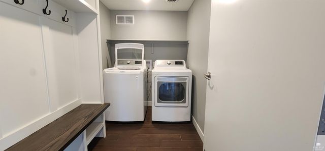 1013 Waxwing Drive, Manhattan, KS 66502